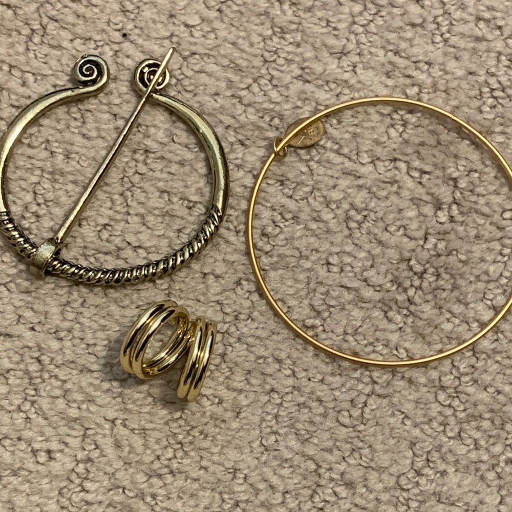 Scarf Accessories Bundle